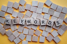 Google Analytics identifies keywords